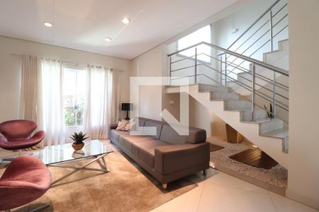 Sala 2 de casa de condomínio para alugar com 4 quartos, 485m² em Aclimação, Uberlândia