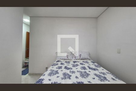 Apartamento à venda com 2 quartos, 48m² em Pinheirinho, Santo André