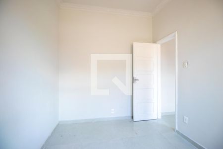 Quarto 1 de apartamento para alugar com 2 quartos, 47m² em Olaria, Rio de Janeiro