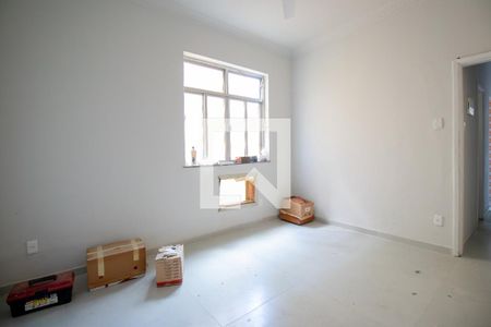 Quarto 2 de apartamento para alugar com 2 quartos, 47m² em Olaria, Rio de Janeiro