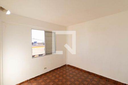 Quarto 2 de apartamento para alugar com 2 quartos, 44m² em Itaquera, São Paulo