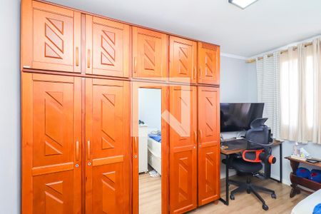 Quarto 2 de apartamento à venda com 3 quartos, 57m² em Itaquera, São Paulo