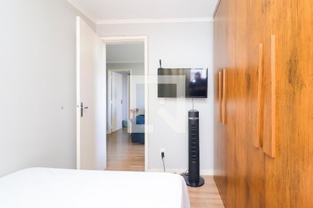 Quarto 1 de apartamento à venda com 3 quartos, 57m² em Itaquera, São Paulo