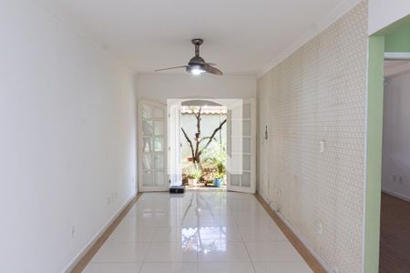 Sala de casa para alugar com 2 quartos, 176m² em Campo Grande, Rio de Janeiro