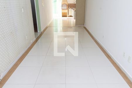 Sala de casa para alugar com 2 quartos, 176m² em Campo Grande, Rio de Janeiro