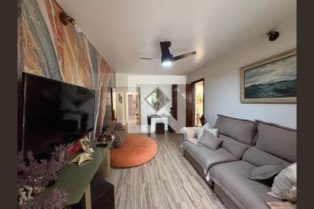 Sala de casa para alugar com 3 quartos, 105m² em Jardim Regina, São Paulo