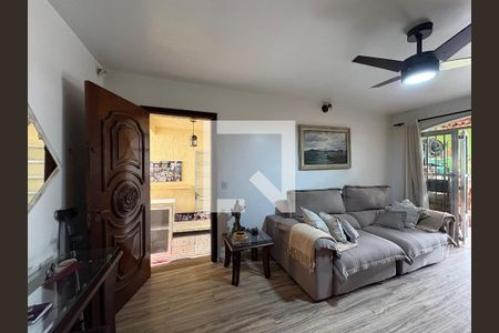 Sala de casa para alugar com 3 quartos, 105m² em Jardim Regina, São Paulo