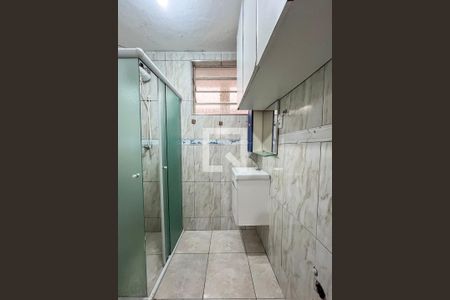 Banheiro de apartamento para alugar com 1 quarto, 31m² em Vila Guarani, São Paulo