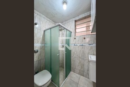 Banheiro de apartamento para alugar com 1 quarto, 31m² em Vila Guarani, São Paulo