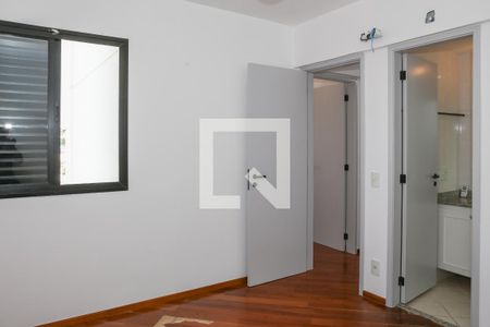 Suíte de apartamento à venda com 3 quartos, 83m² em Vila Ipojuca, São Paulo