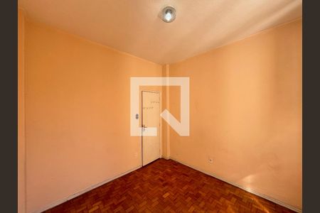 Quarto 1 de apartamento para alugar com 2 quartos, 70m² em Copacabana, Rio de Janeiro