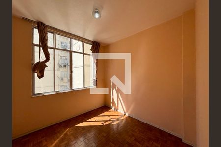 Quarto 1 de apartamento para alugar com 2 quartos, 70m² em Copacabana, Rio de Janeiro