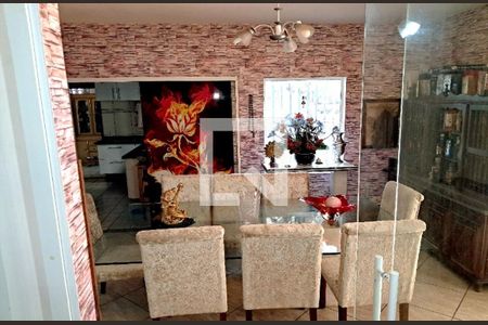 Sala de casa à venda com 3 quartos, 192m² em Jardim Taboao, São Paulo