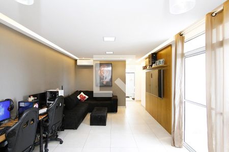 Sala de apartamento para alugar com 3 quartos, 76m² em Nova Suíça, Belo Horizonte
