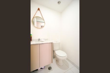 Lavabo de apartamento para alugar com 2 quartos, 76m² em Vila Zilda, São Paulo