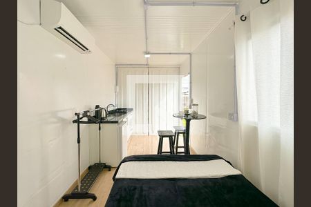 Sala/Quarto de kitnet/studio para alugar com 1 quarto, 18m² em Ingleses do Rio Vermelho, Florianópolis