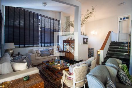 Sala 2 de casa para alugar com 4 quartos, 400m² em Jardim Santa Rosália, Sorocaba