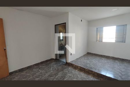 Suíte de casa para alugar com 2 quartos, 70m² em Vila Romanopolis, Ferraz de Vasconcelos