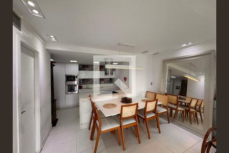 Sala de apartamento para alugar com 2 quartos, 116m² em Barra da Tijuca, Rio de Janeiro