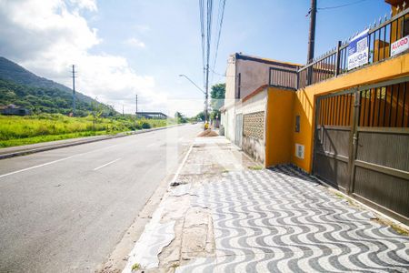 Fachada de casa para alugar com 5 quartos, 209m² em Vilamar, Praia Grande