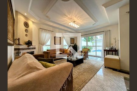 Casa para alugar com 4 quartos, 350m² em Tamboré, Santana de Parnaíba