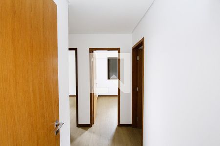 Corredor de apartamento à venda com 4 quartos, 135m² em Serra, Belo Horizonte