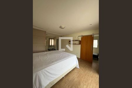 Casa para alugar com 4 quartos, 232m² em Suru, Barueri
