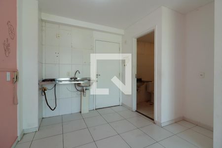 Sala/Cozinha de apartamento para alugar com 1 quarto, 33m² em Jardim Santa Teresinha, São Paulo