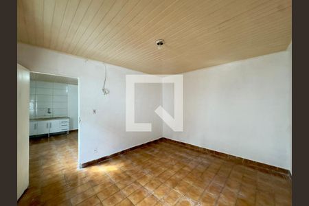 Quarto de casa para alugar com 1 quarto, 34m² em Jardim Munhoz, Guarulhos