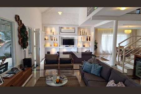 Sala  de casa de condomínio à venda com 4 quartos, 470m² em Pendotiba, Niterói