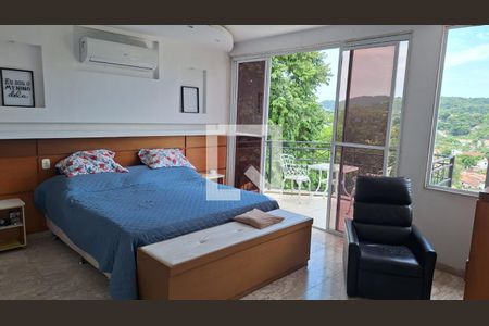 Quarto  de casa de condomínio à venda com 4 quartos, 470m² em Pendotiba, Niterói