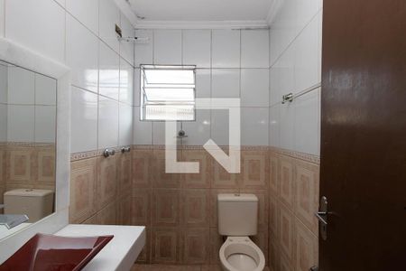 Banheiro  de casa para alugar com 2 quartos, 80m² em Jardim Fontalis, São Paulo