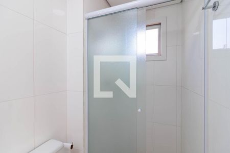 Banheiro de apartamento para alugar com 1 quarto, 36m² em Vila Diva, São Paulo
