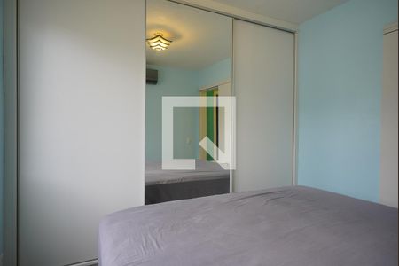 Quarto de apartamento à venda com 1 quarto, 43m² em Jardim do Salso, Porto Alegre