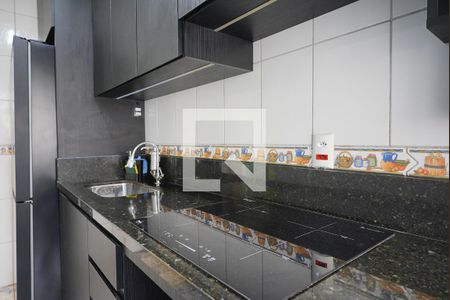 Cozinha de apartamento à venda com 1 quarto, 43m² em Jardim do Salso, Porto Alegre