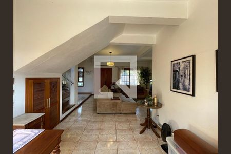 Casa para alugar com 3 quartos, 235m² em Primavera, Novo Hamburgo