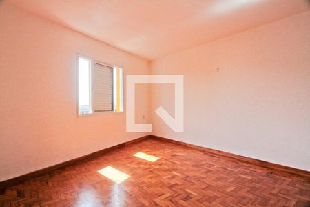 Quarto 2 de casa para alugar com 3 quartos, 580m² em Vila dos Remedios, São Paulo