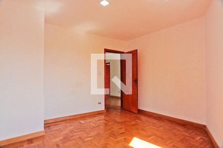 Quarto 1 de casa para alugar com 3 quartos, 580m² em Vila dos Remedios, São Paulo