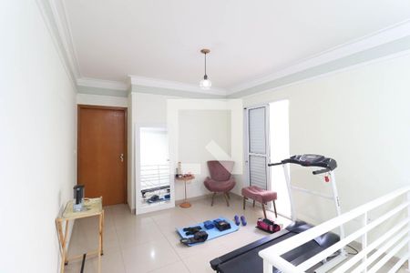 Casa para alugar com 3 quartos, 210m² em Vila Nivi, São Paulo