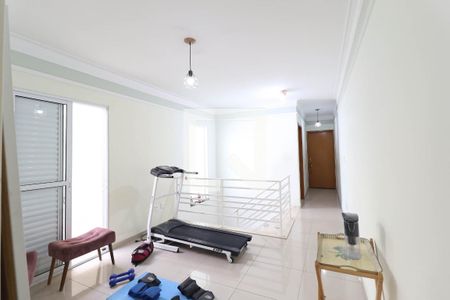Casa para alugar com 3 quartos, 210m² em Vila Nivi, São Paulo