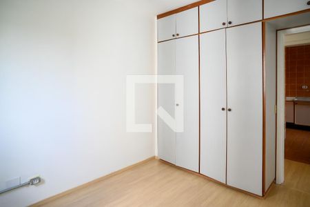 Quarto 1 de apartamento para alugar com 2 quartos, 62m² em Vila Moraes, São Paulo