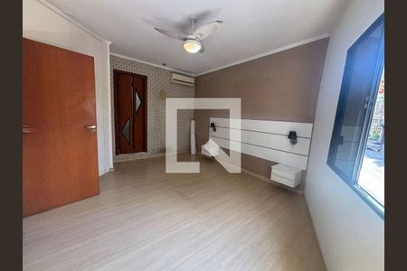 Casa à venda com 2 quartos, 130m² em Vila Bertioga, São Paulo