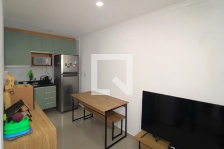 Sala / Cozinha de apartamento para alugar com 1 quarto, 37m² em Chora Menino, São Paulo