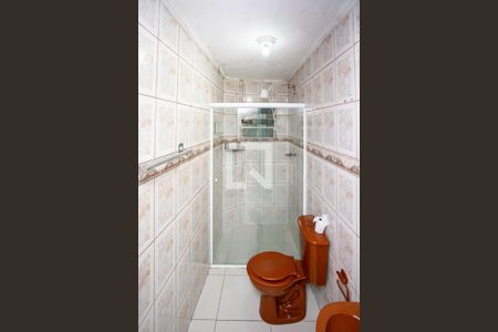 Banheiro de casa à venda com 3 quartos, 120m² em Jardim Miriam, São Paulo