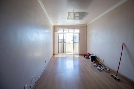 Sala de apartamento para alugar com 3 quartos, 70m² em Olaria, Rio de Janeiro