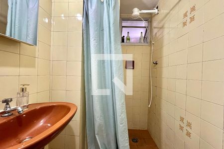 Banheiro de apartamento à venda com 2 quartos, 65m² em Vila Alexandria, São Paulo