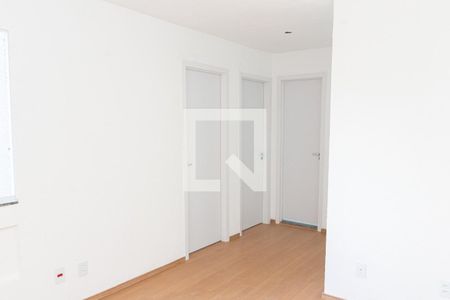 Sala de apartamento para alugar com 2 quartos, 43m² em Guaratiba, Rio de Janeiro