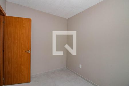 Quarto 1 de apartamento para alugar com 2 quartos, 36m² em Rubem Berta, Porto Alegre