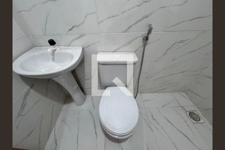 Banheiro da Suíte de apartamento para alugar com 1 quarto, 60m² em Barra de Guaratiba, Rio de Janeiro
