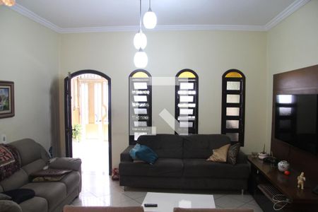 Sala  de casa à venda com 4 quartos, 350m² em Vila das Bandeiras, Guarulhos